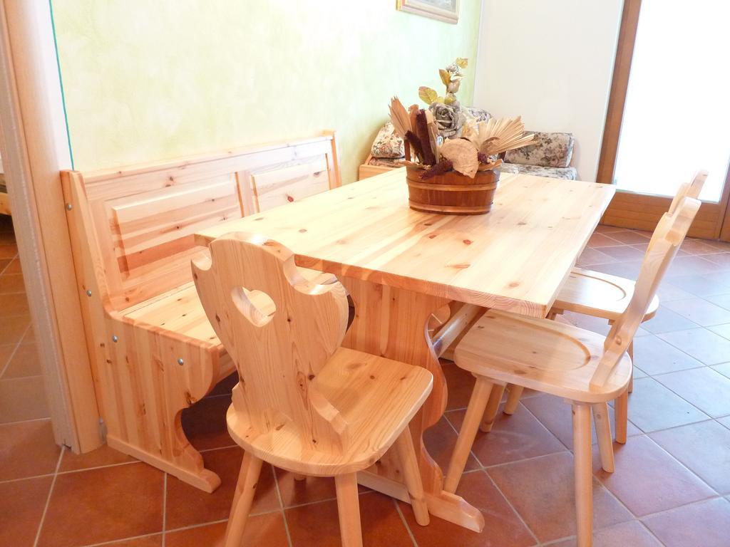 Appartamento Finestra Sul Parco Comano Terme Kamer foto